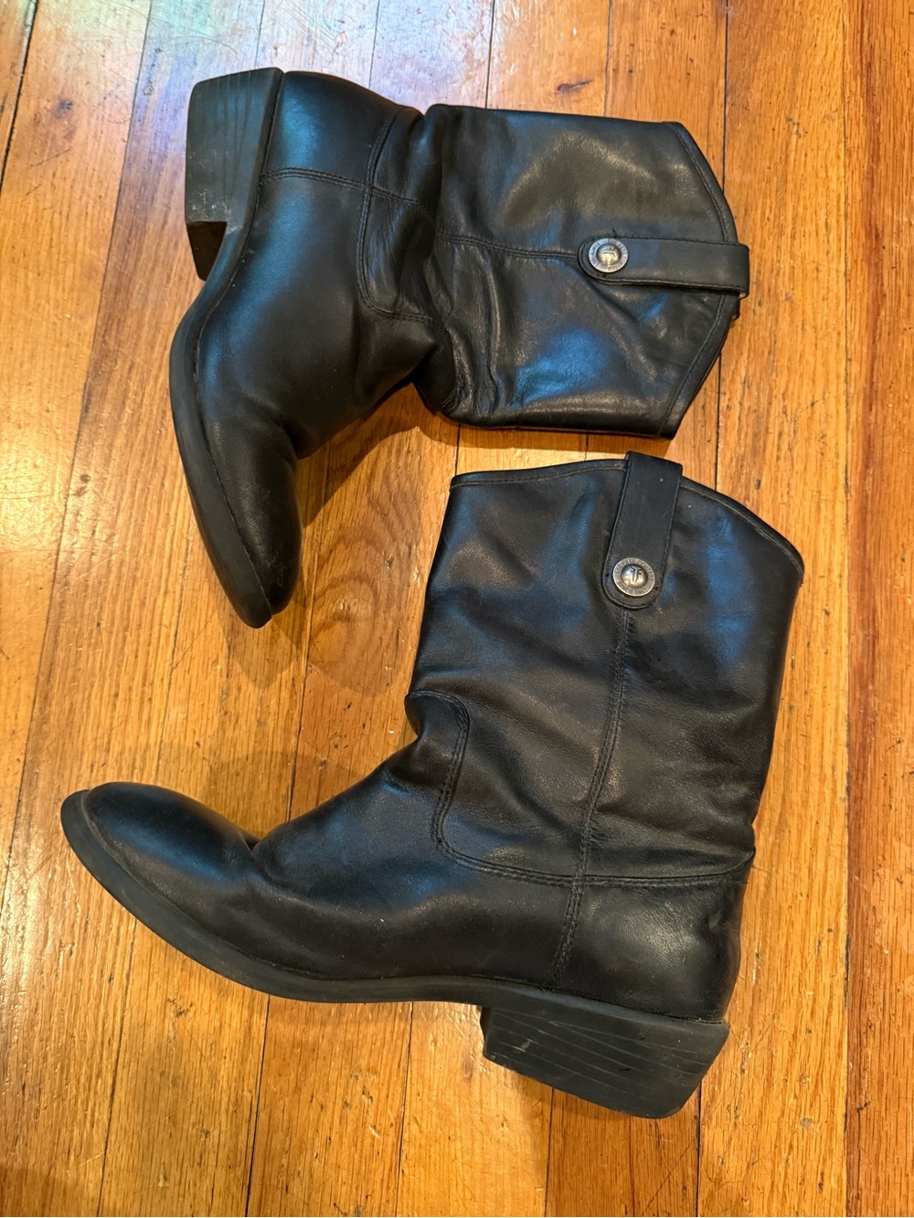 Frye Melissa Button short boots